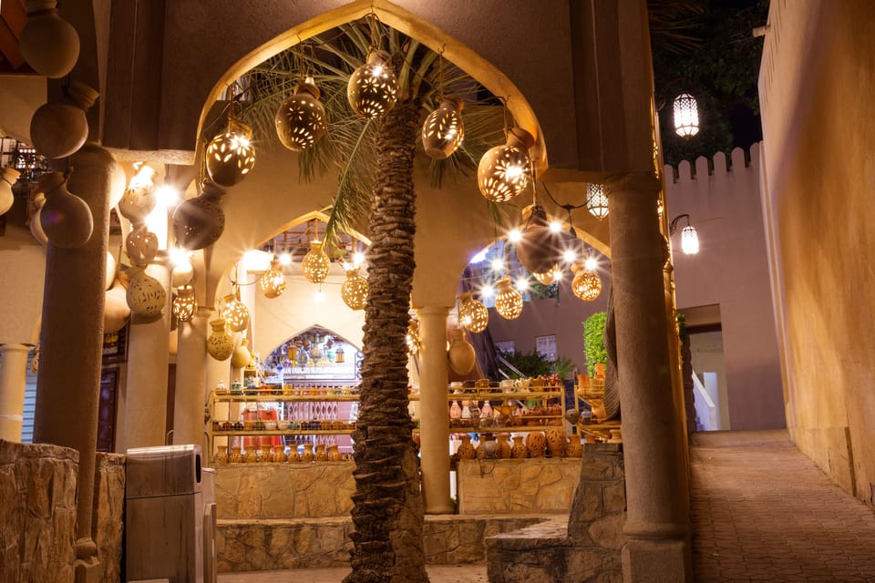 From Muscat: Nizwa Evening Tour with Optional Overnight Stay