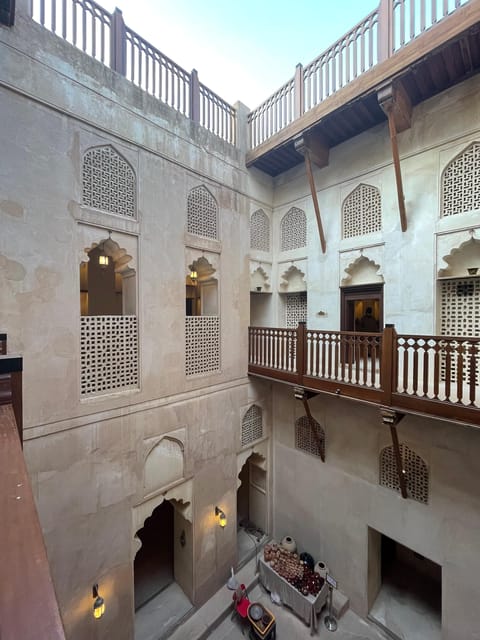 From Muscat: Nizwa Fort, Bahla, Jabreen or Oman Across Ages Museum