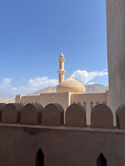 From Muscat: Nizwa Fort, Bahla, Jabreen or Oman Across Ages Museum