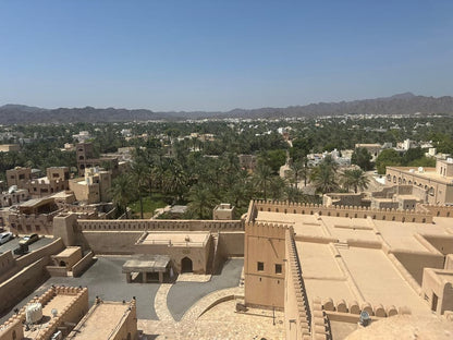 From Muscat: Nizwa Fort, Bahla, Jabreen or Oman Across Ages Museum Tour