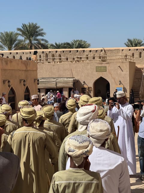 From Muscat: Nizwa Fort, Bahla, Jabreen or Oman Across Ages Museum Tour