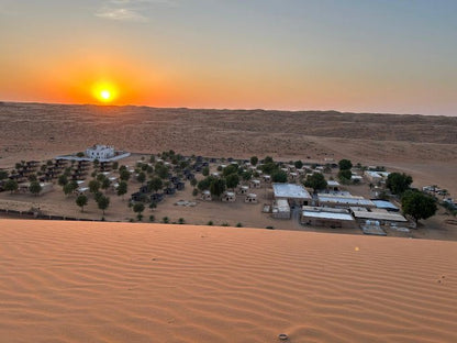 From Muscat: Private Overnight Wahiba Sands Safari and Wadi Bani Khalid Tour