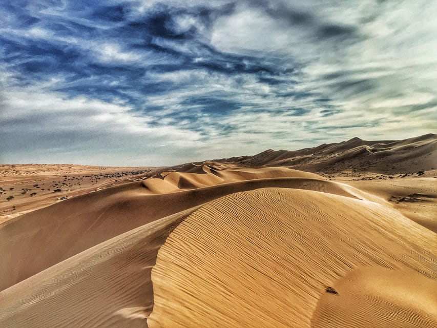 From Muscat: Wadi Bani Khalid and Wahiba Desert Overnight Tour