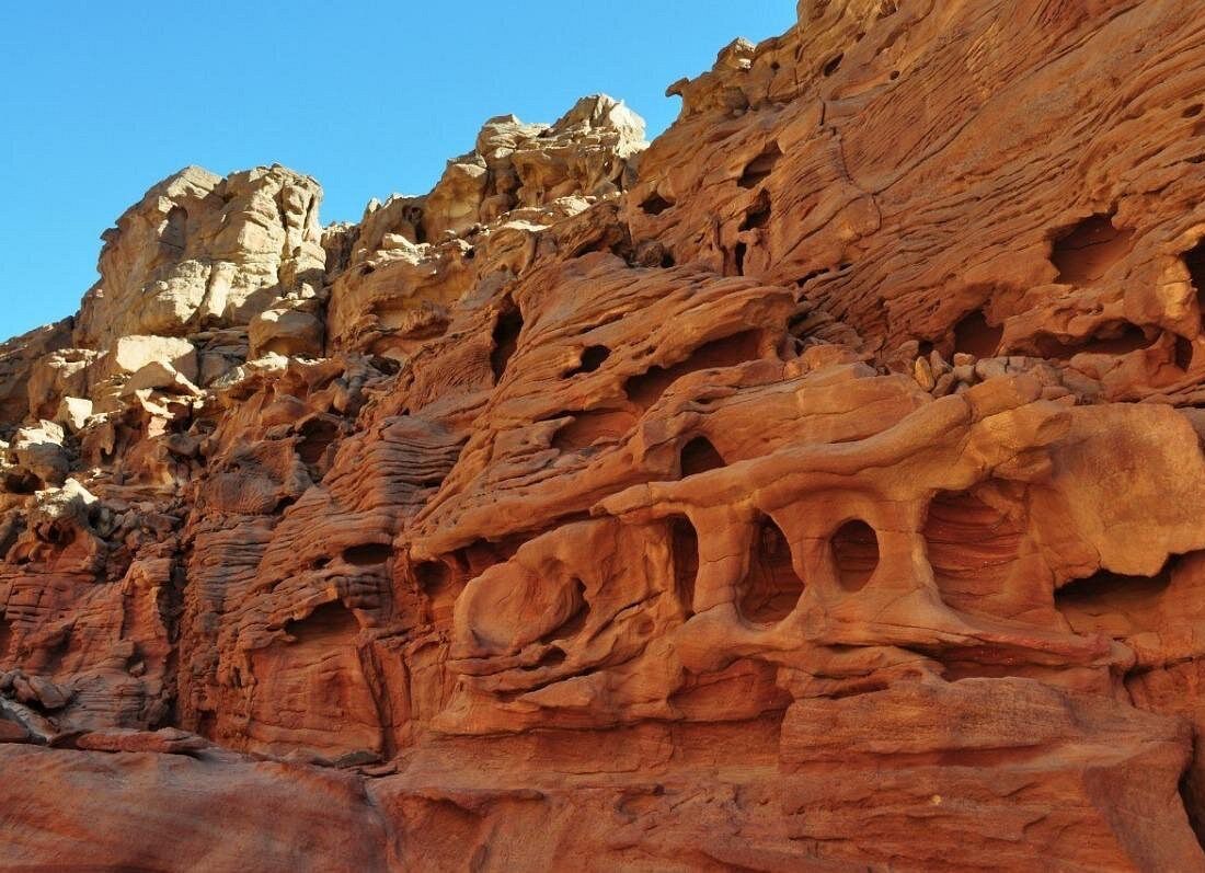 From Sharm El Sheikh: Colored Salama Canyon & Snorkeling at Dahab