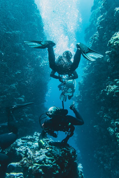From Sharm El Sheikh: Day Trip to Dahab Colored Canyon and Blue Hole with Snorkeling