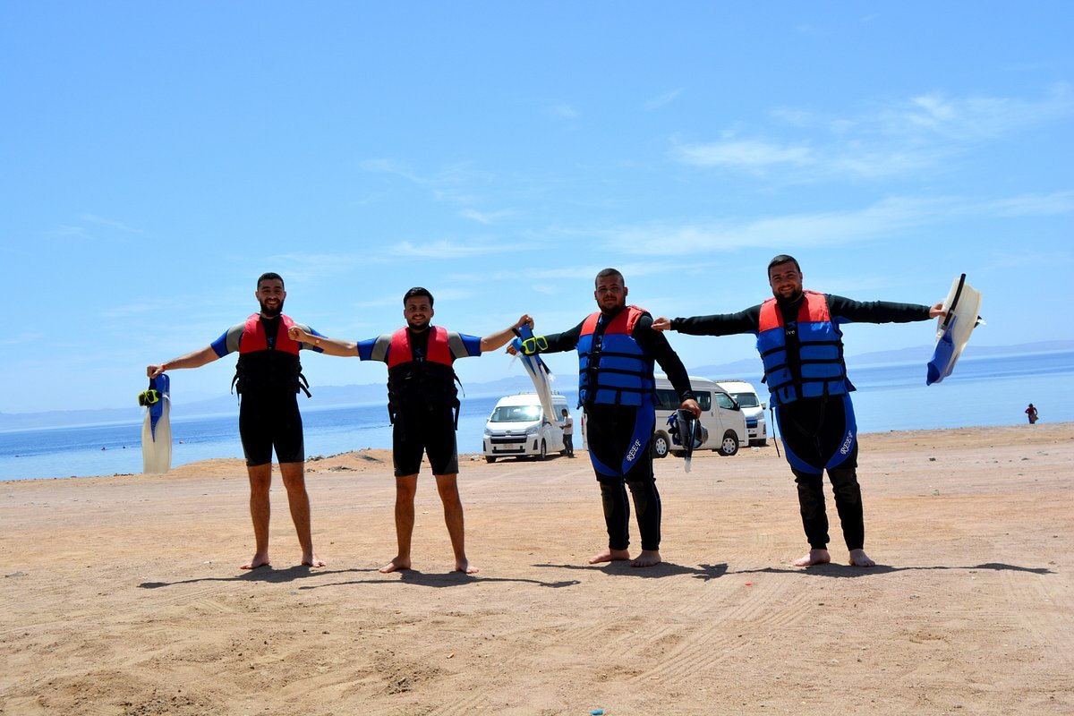From Sharm El Sheikh: Salama Colored Canyon, Three Pools and Dahab Jeep Safari Adventure