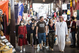 迪拜：徒步之旅（阿拉丁：露天市场、游船和美食品尝）