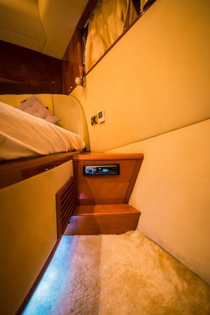 Dubai: 65 ft Azimut privéjachtverhuur
