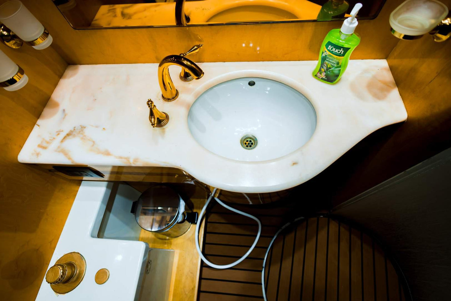 Dubai: 80 ft Azimut privéjachtverhuur