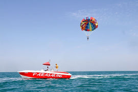 Dubai: Parasailing Experience In Marina