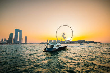 Dubai: 65 ft Azimut privéjachtverhuur