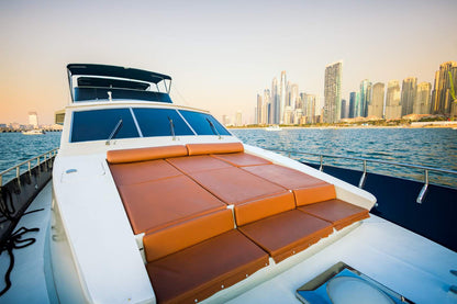 Dubai: 80 ft Azimut privéjachtverhuur