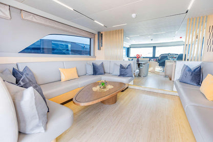 Dubai: Gala 62 ft Luksusyacht Privat Utleie