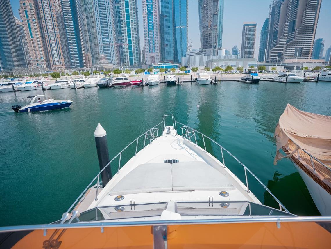 Dubai: verjaardagsviering in stijl op een luxe jacht