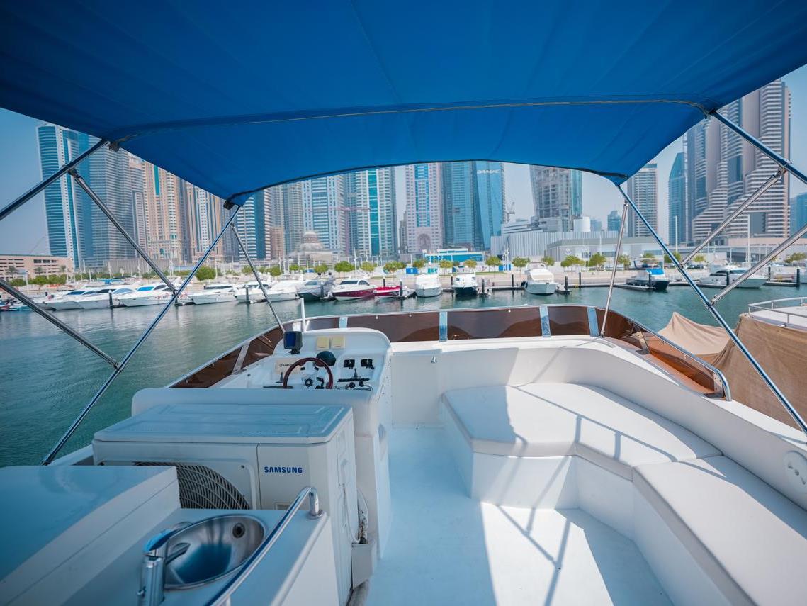 Dubaï : visite privée en yacht de 75 pieds