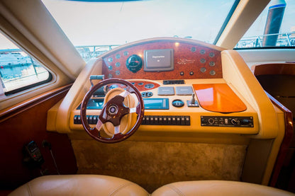 Dubai: 65 ft Azimut privéjachtverhuur