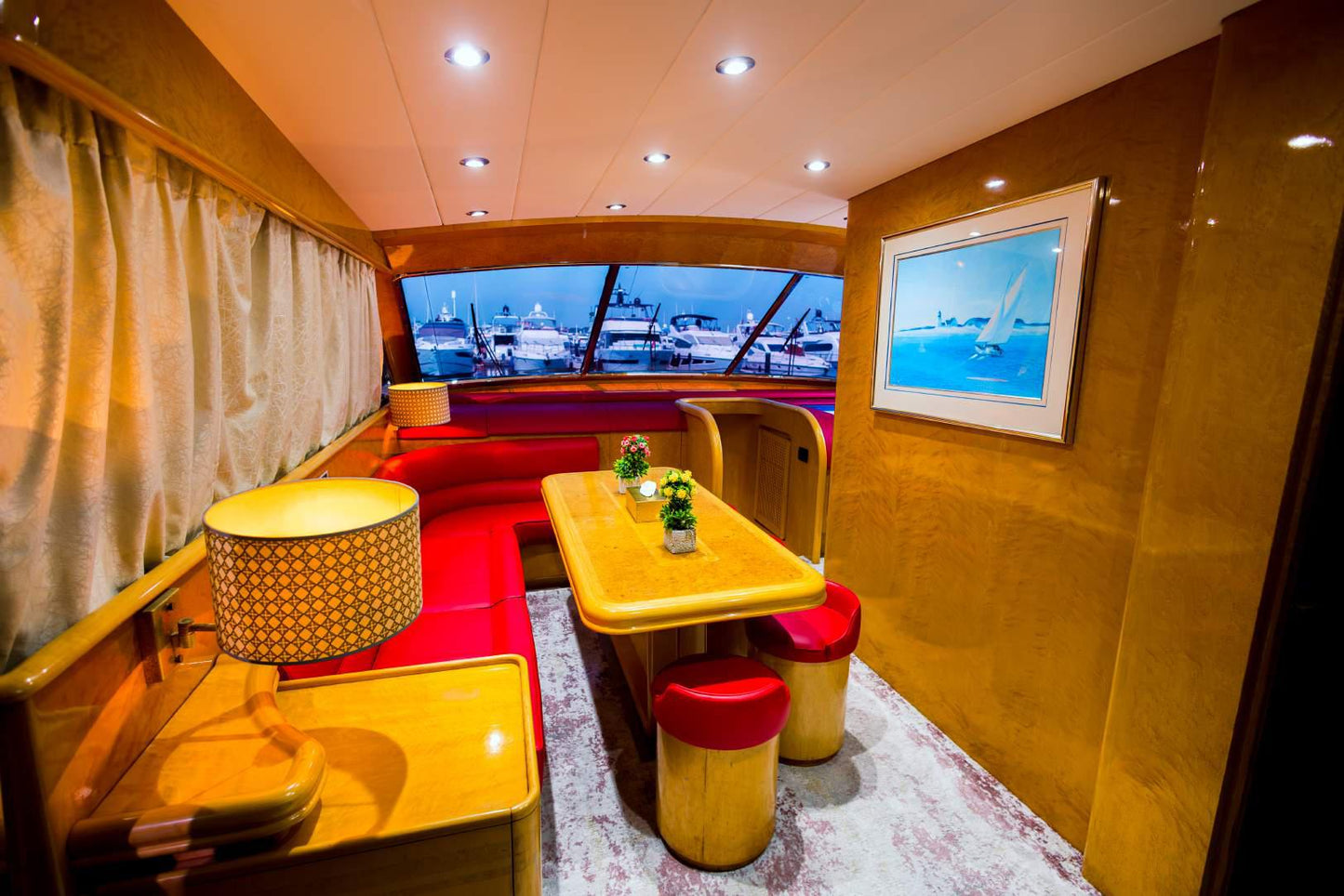 Dubai: 80 ft Azimut privéjachtverhuur