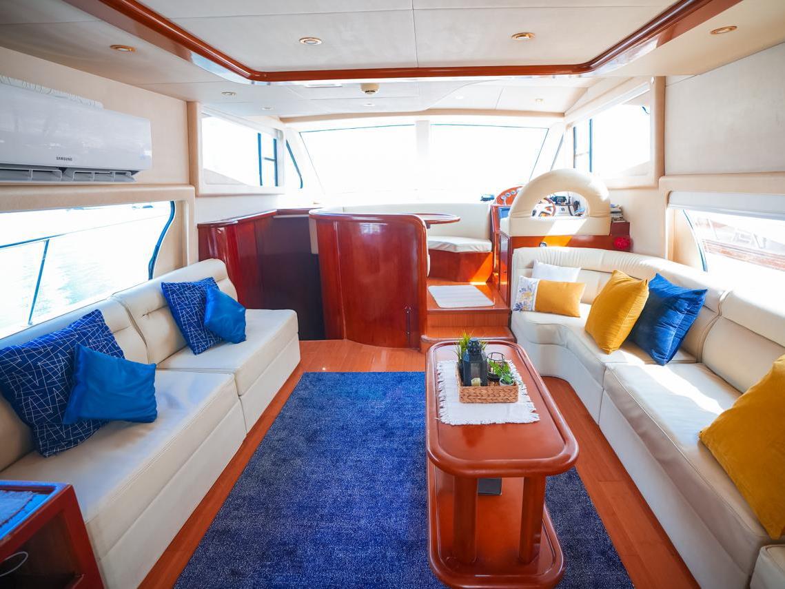 Dubaï : visite privée en yacht de 75 pieds