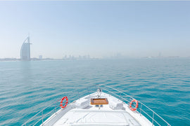 Dubai: Tour Privato in Yacht da 82 Piedi