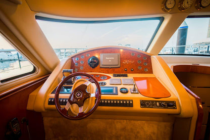 Dubai: 65 ft Azimut privéjachtverhuur