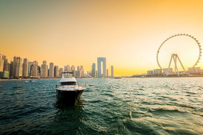 Dubai: 65 ft Azimut privéjachtverhuur