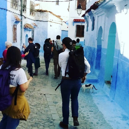 From Fès: Transfer nach Tanger mit Besuch in Chefchaouen