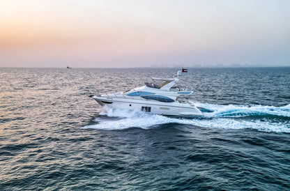 Dubái: alquiler privado de yate de lujo Ferretti LINA de 78 pies