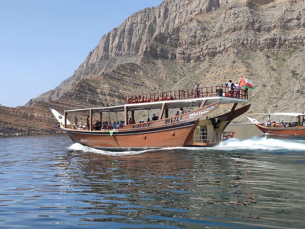 Khasab: Half - Day Dhow Cruise with Dolphin Watching and Telegraph Island Swim
