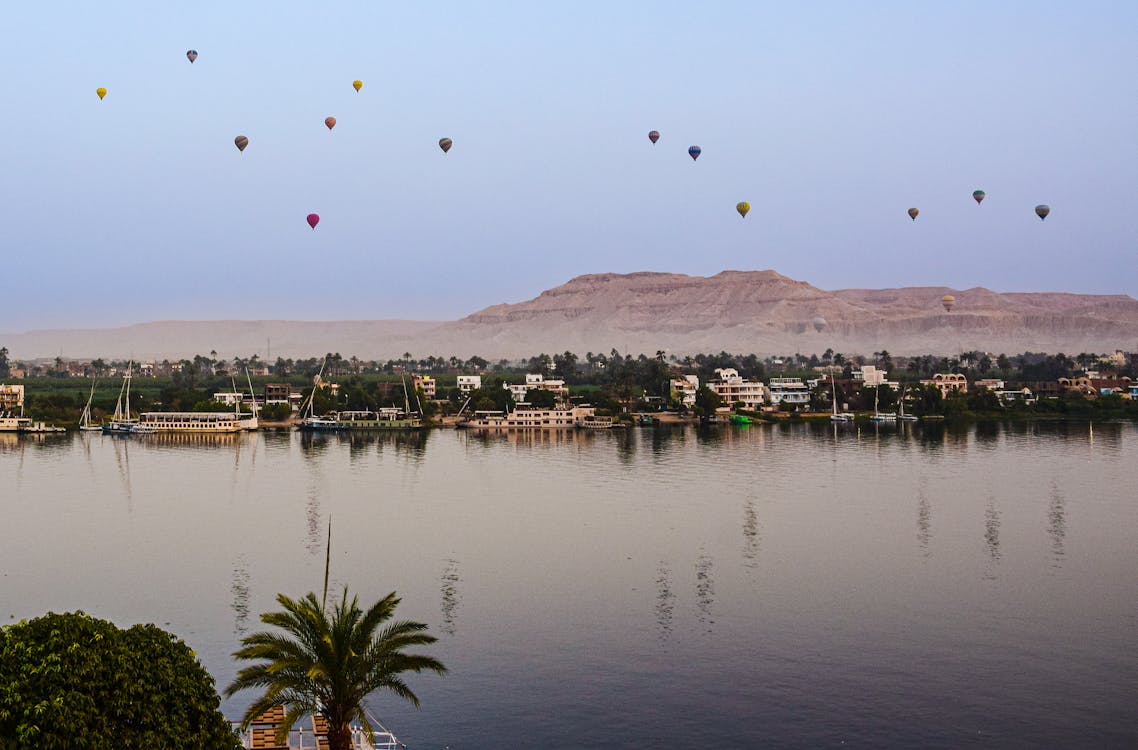 Luxor: Full - Day Hot Air Balloon Ride, West & East Banks, Temples, and Valley of the Kings
