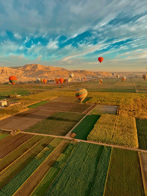 Luxor: Luxury Sunrise Hot Air Balloon Ride with Nile & Temple Views