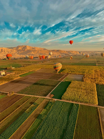 Luxor: Luxury Sunrise Hot Air Balloon Ride with Nile & Temple Views