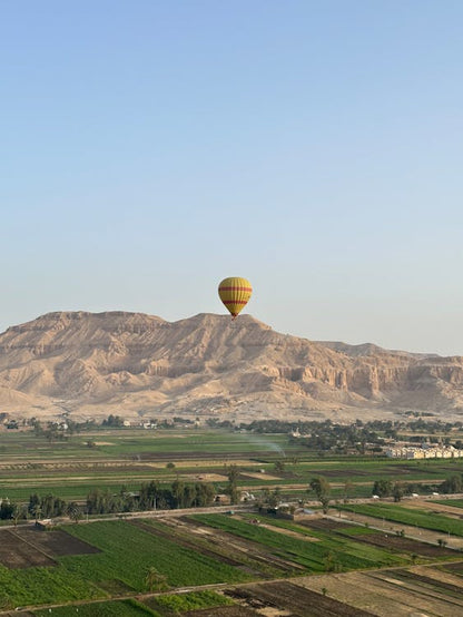 Luxor: Luxury Sunrise Hot Air Balloon Ride with Nile & Temple Views