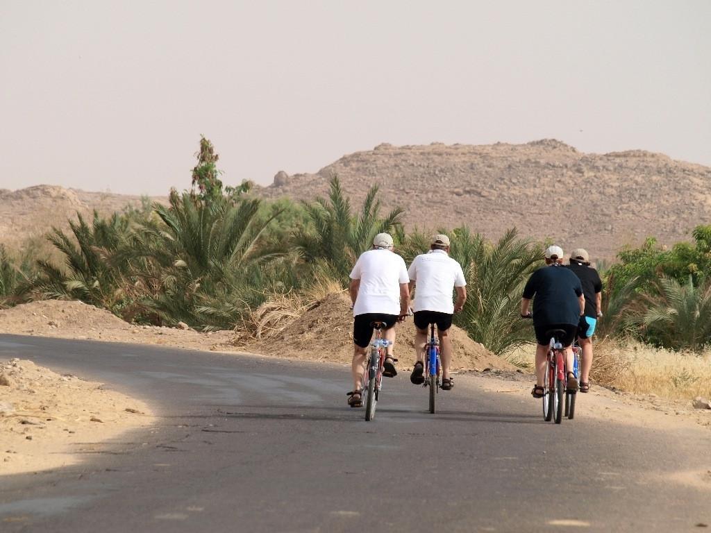 Luxor: Private Bike Tour to Valley of the Kings and Valley of the Nobles