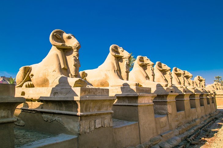 Luxor: Private Full - Day Hot Air Balloon, East and West Bank Tour