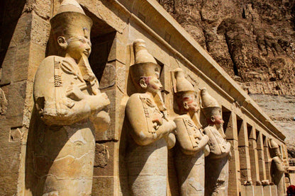Luxor: Private Guided Temples, Tombs and Nile Views Tour