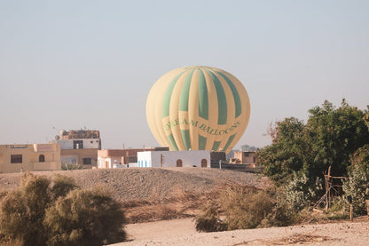 Luxor: Sunrise Hot Air Balloon Flight over the West Bank