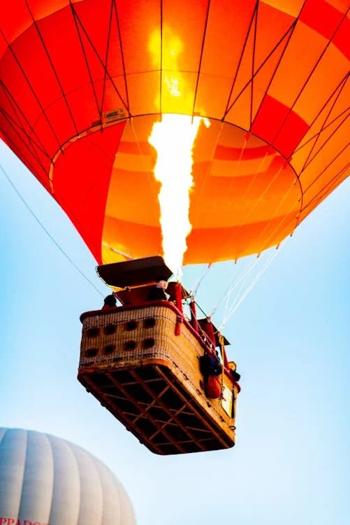 Luxor: Sunrise Hot Air Balloon Flight over the West Bank