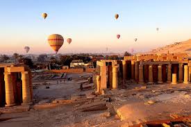 Luxor: Sunrise Hot Air Balloon Ride over Temples and Landmarks