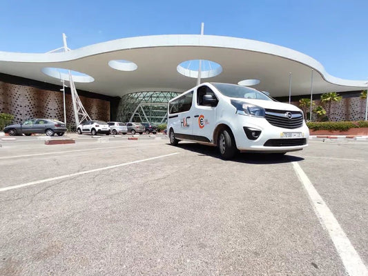 Marrakech: Private RAK Airport Transfer with Hotel Pickup