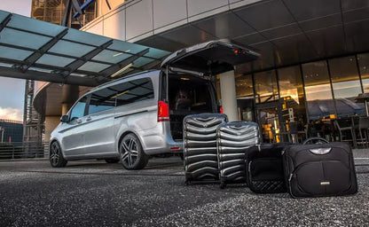 Marrakech: Private Transfer between Marrakech and Casablanca or Casablanca Airport