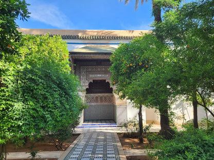 Marrakech: Walking Tour of Ben Youssef Madrasa, Secret Garden and Souks