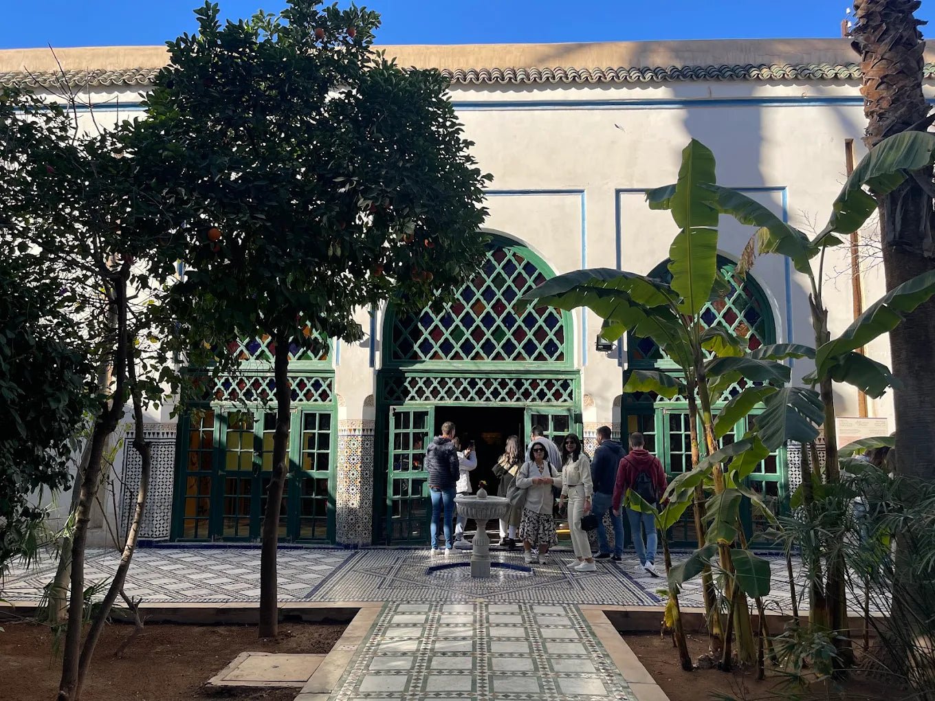 Marrakech: Walking Tour to Bahia Palace, Ben Youssef Medersa and Souks