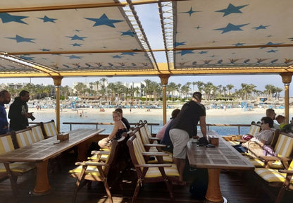 Marsa Alam: Turtle Bay Nefertari Cruise with Snorkeling and Seafood Lunch