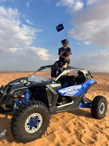ドバイ：Can-Am Maverick X3 Turbo 1000cc デューンバギーツアー – Shouf
