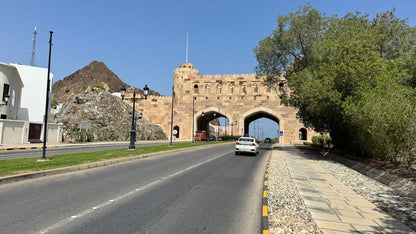 Muscat: City Highlights Guided Tour with Grand Mosque Visit