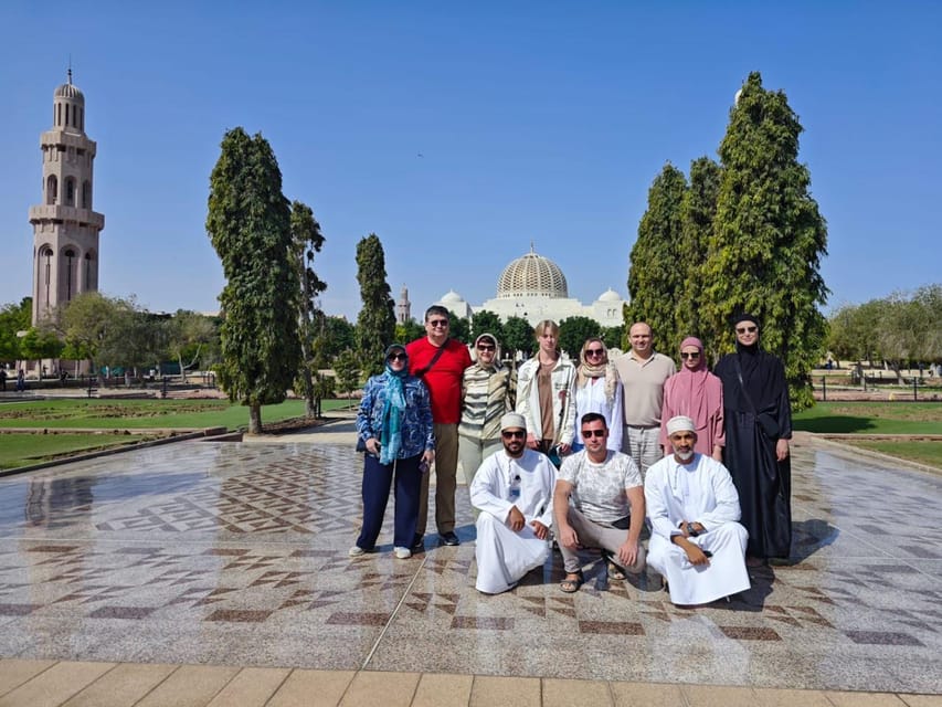 Muscat: City Highlights Guided Tour with Grand Mosque Visit