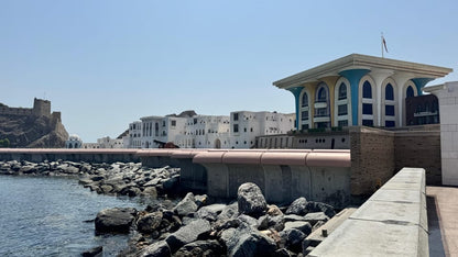 Muscat: City Highlights Guided Tour with Grand Mosque Visit