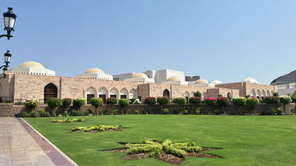 Muscat: City Highlights Guided Tour with Grand Mosque Visit