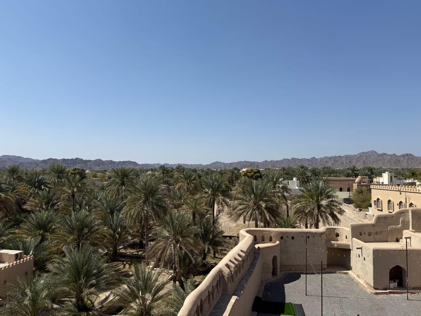 Muscat: Day Trip to Nizwa and Jebel Shams