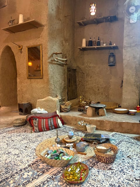 Muscat: Day Trip to Nizwa and Jebel Shams